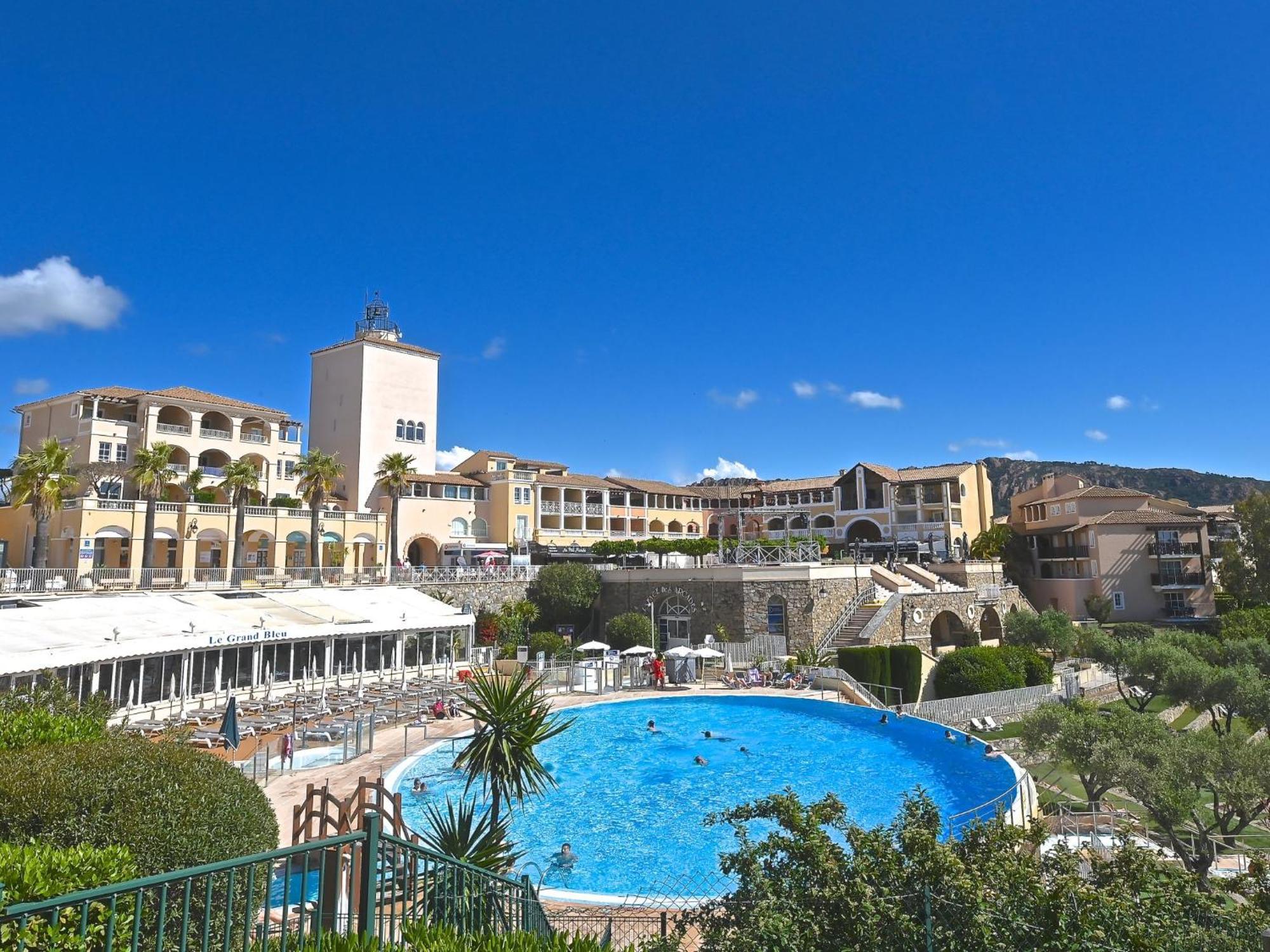 Apartment Village Cap Esterel - L'Esquinade-20 By Interhome Saint-Raphaël エクステリア 写真