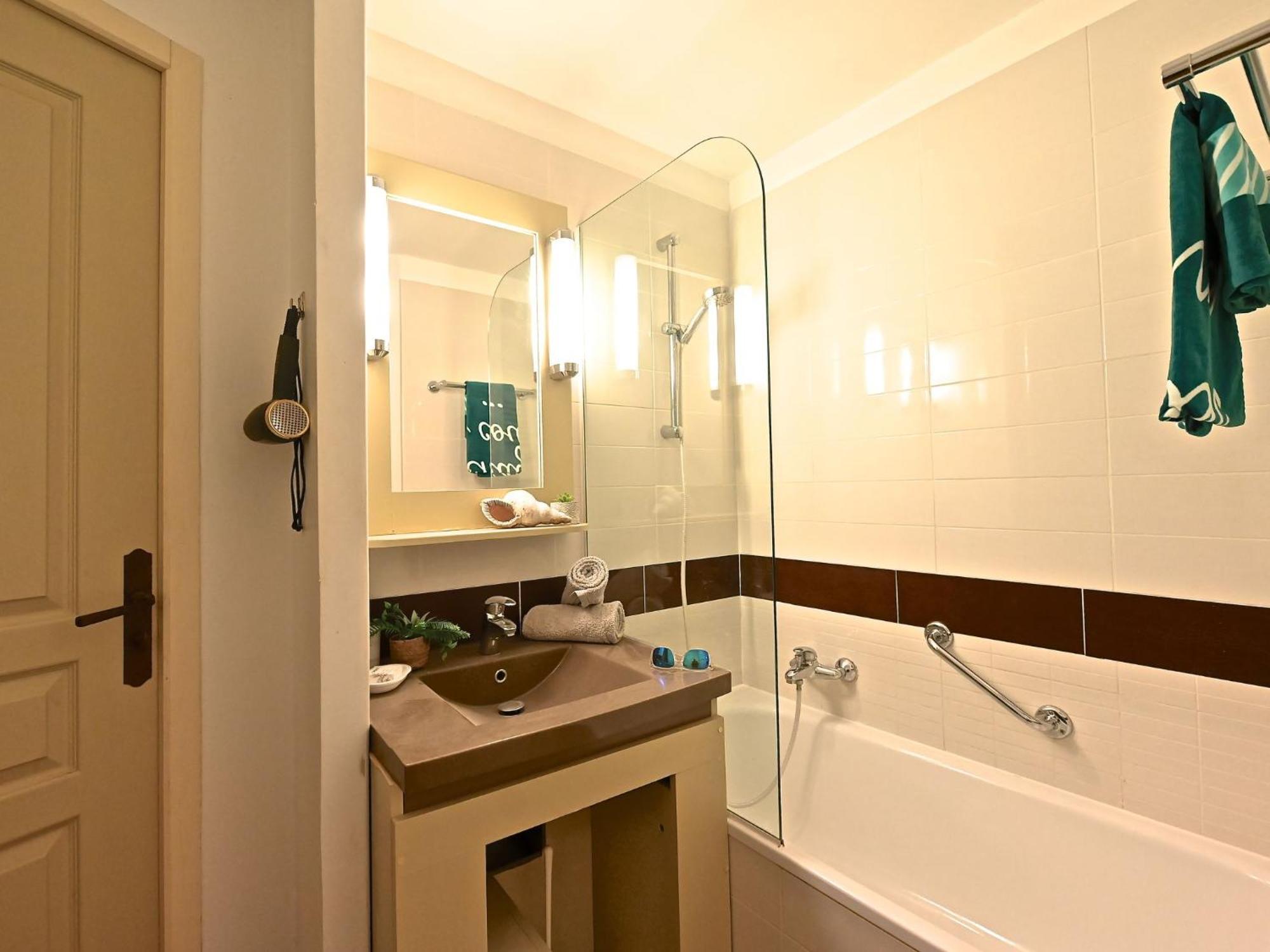 Apartment Village Cap Esterel - L'Esquinade-20 By Interhome Saint-Raphaël エクステリア 写真